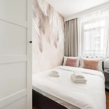 Wola Grzybowska Chic Varsovia