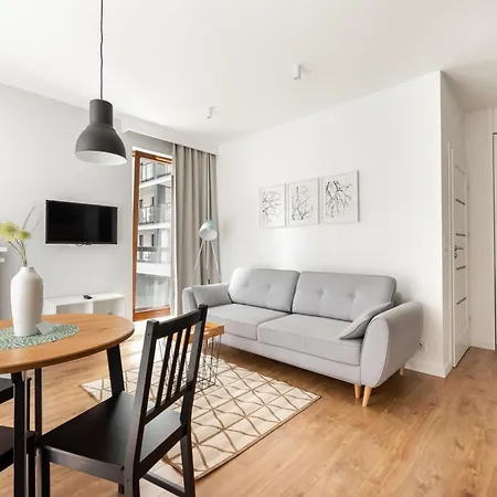 Wola Grzybowska Chic Varsovia